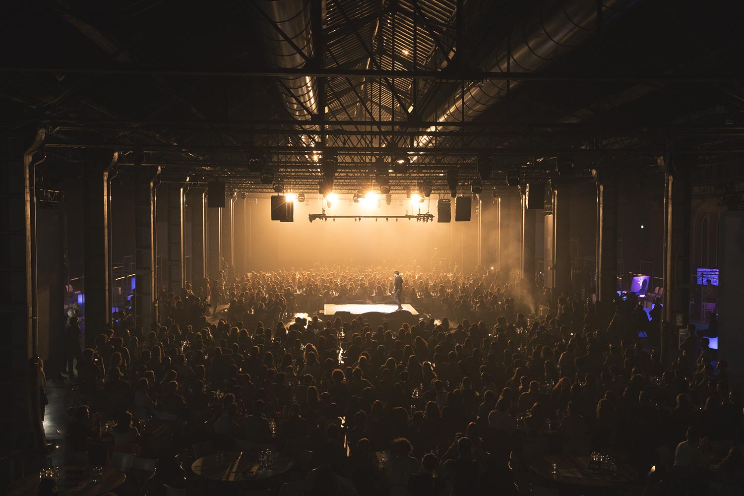 Visionary Days — la sala piena di giovani partecipanti